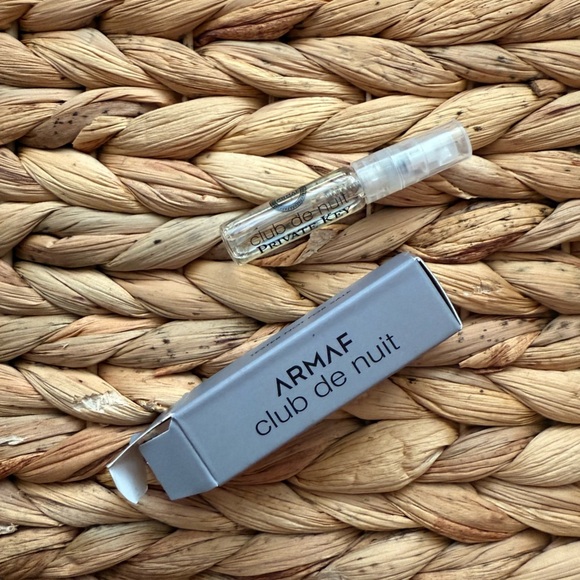 Mixed Brand Makeup Bundle ✨ - Picture 6 of 7